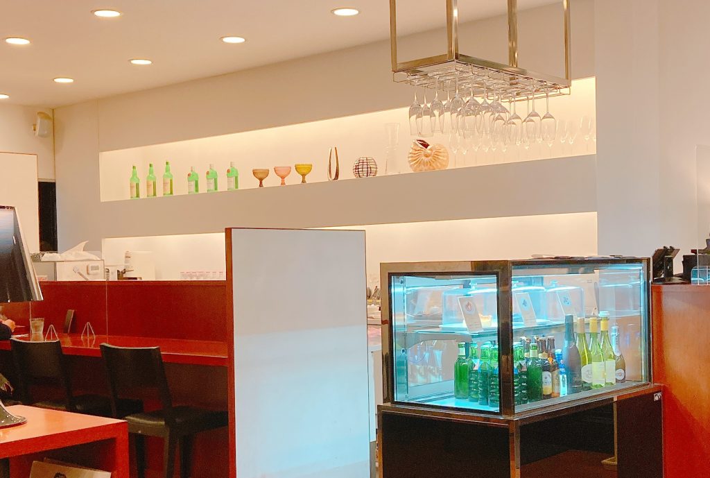 カフェブラン学園店の内装