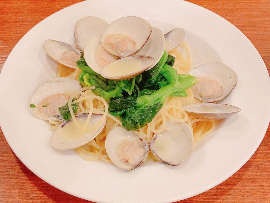 カフェブラン学園店のハマグリと菜の花のオイルソーススパゲッティ