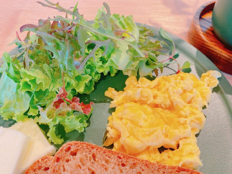 出雲市にあるイマジンコーヒースナゴダのモーニングプレートのアップ