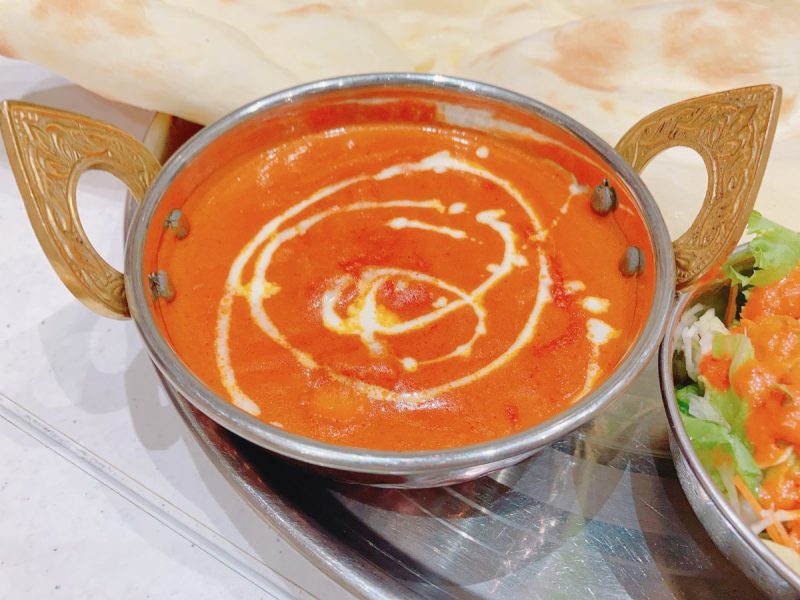 出雲市にあるラソイのバターチキンカレーのランチのアップ